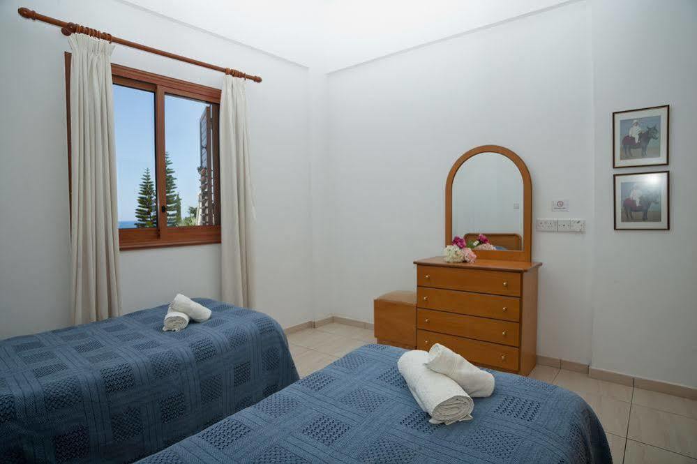 Amalia Villa Polis Buitenkant foto